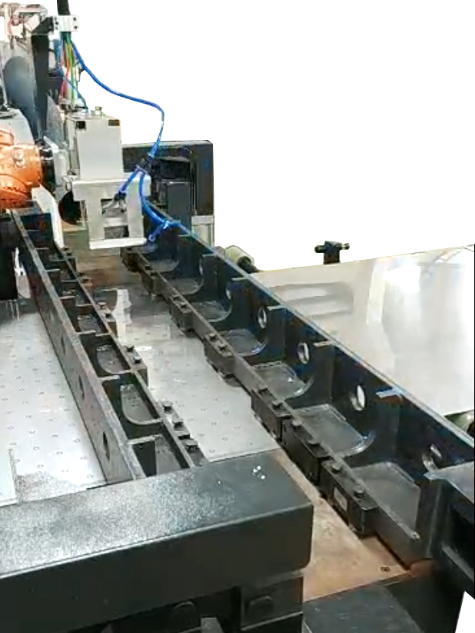 激光焊板式散熱器生產線